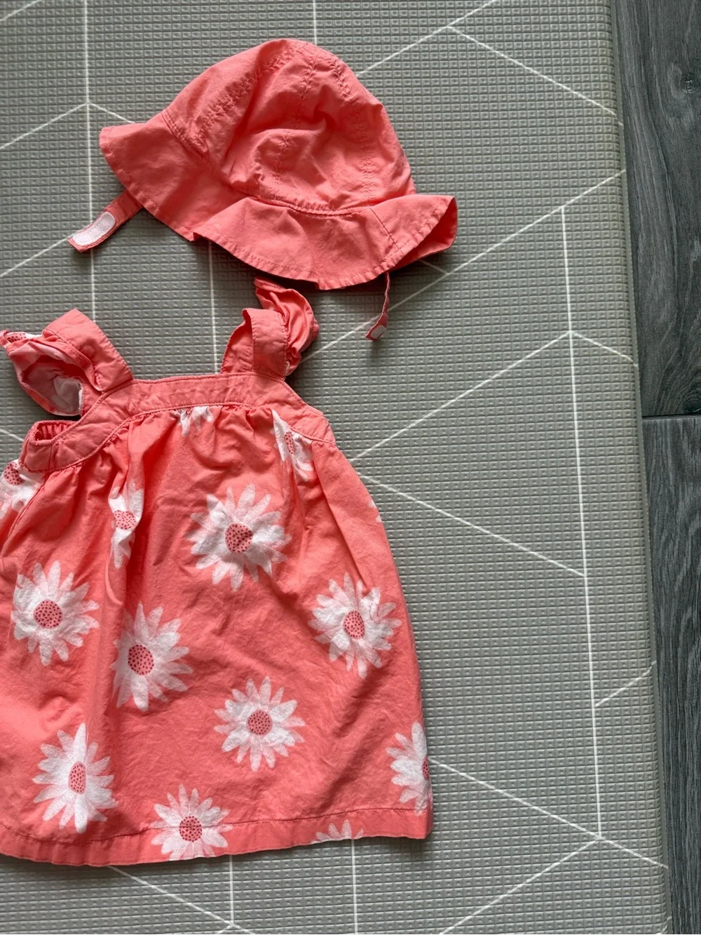 Carters|Baby girl summer dress,Coral Pink with Sunflower print & Matching Hat• - Picture 2 of 6